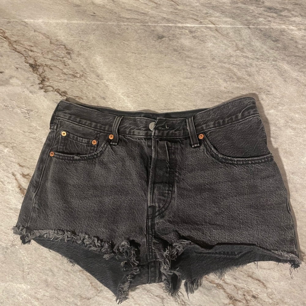 Womens Black Levi Denim Cutoff Shorts. Size 28 Waist. Clean Home. No Stains.